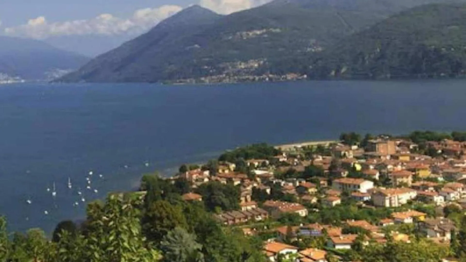 Belvilla By Oyo Pan03 3 - Residenza Panorama Maccagno 0*,